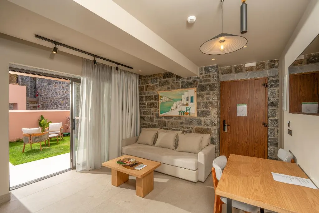 VILLA FOUR BEDROOMS Room, Volta Seaside Boutique Hotel, Crete