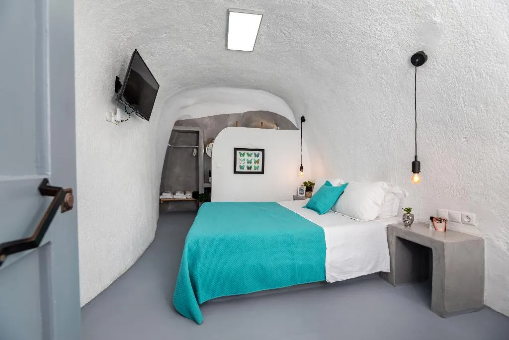 DOUBLE ECONOMY Room, 1812 Caves 'n Mansion, Santorini