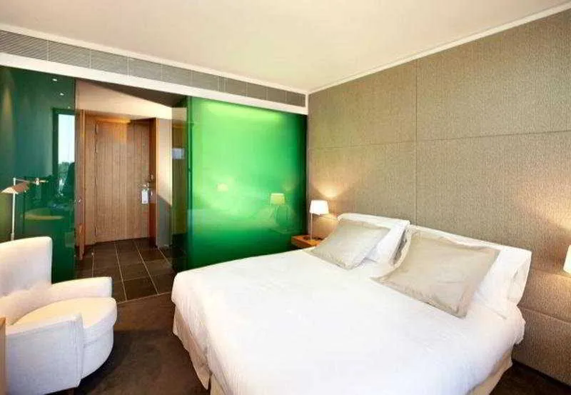 DOUBLE SINGLE USE STANDARD Room, La Mola & Conference Center, Barcelona