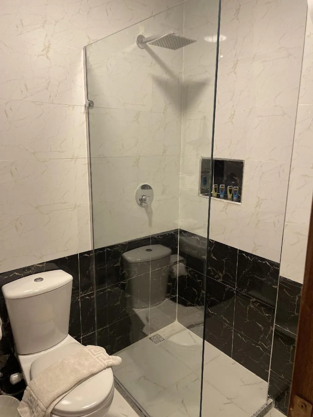 TRIPLE WITHOUT BALCONY Room, Pyramids View Inn, Cairo