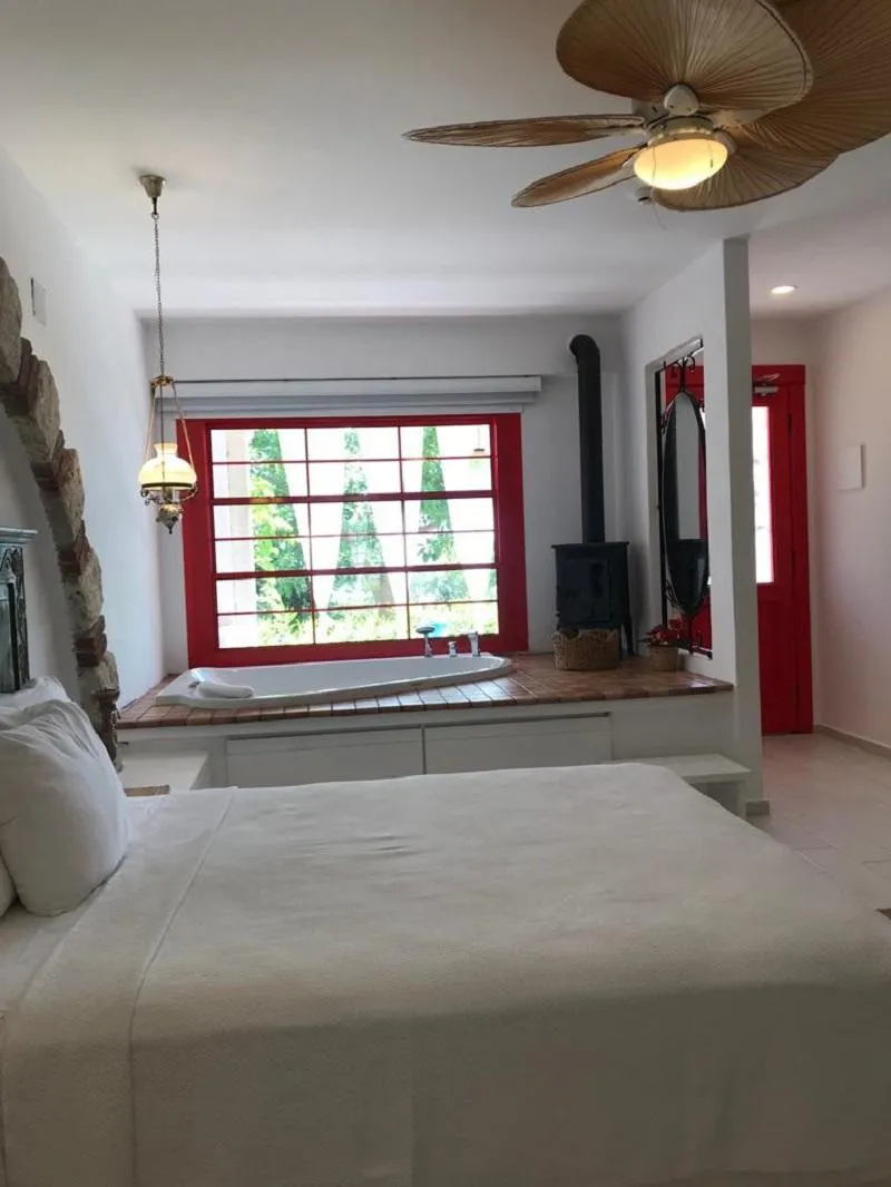 SUITE WITH JACUZZI Room, Villa Taraca Alacati, Izmir