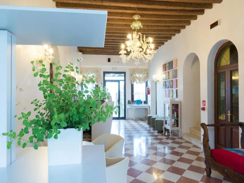 Lobby, Villa Gasparini, Venice