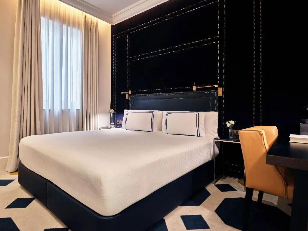 DOUBLE SINGLE USE DELUXE Room, Only YOU Boutique Madrid, Madrid