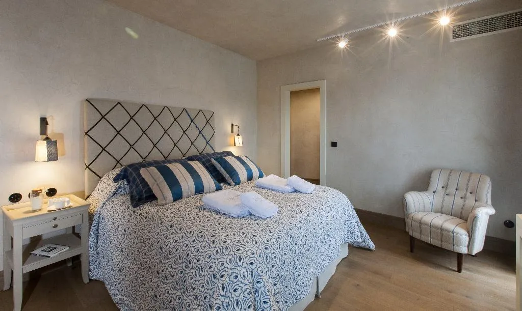 DOUBLE SUPERIOR Room, Alistos Hotel, Athens