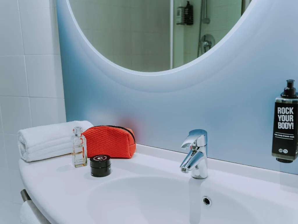 DOUBLE STANDARD Room, Ibis Barcelona Pza Glories 22, Barcelona