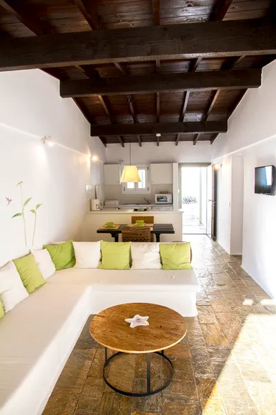 FAMILY ROOM STANDARD Room, Skiathos Holidays Hotel, Skiathos