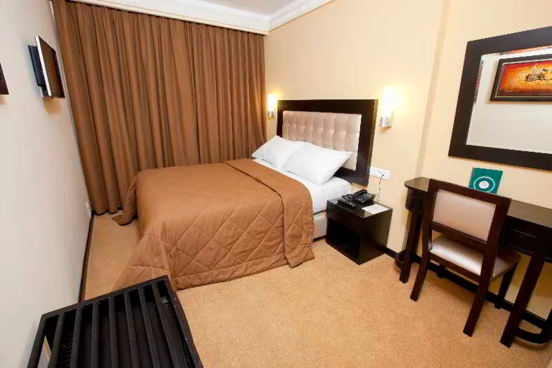 Room, Alwalid, Casablanca