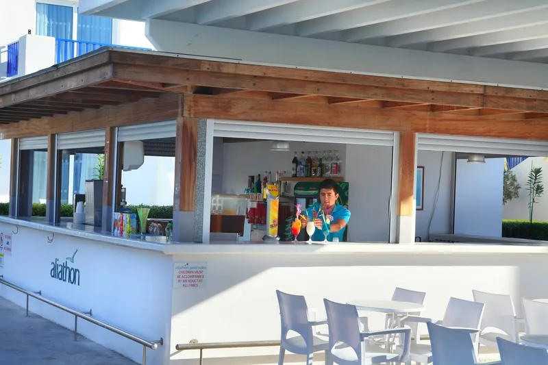 Bar, Aliathon Resort, Cyprus