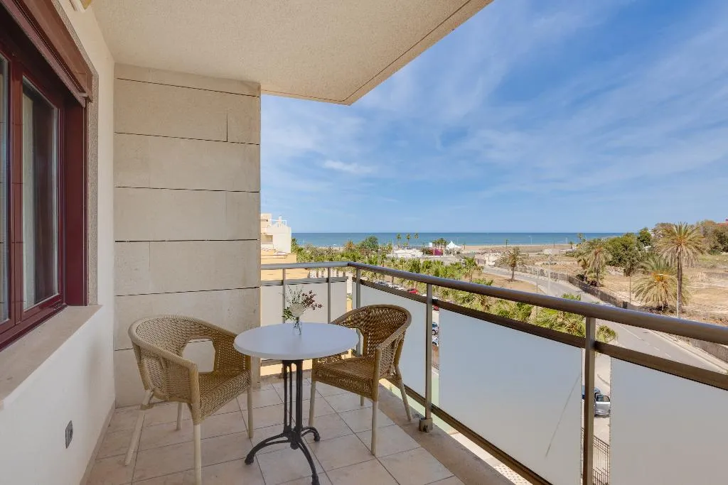 JUNIOR SUITE SEA VIEW CAPACITY 2 Room, Daniya Denia Spa and Business, Costa Blanca