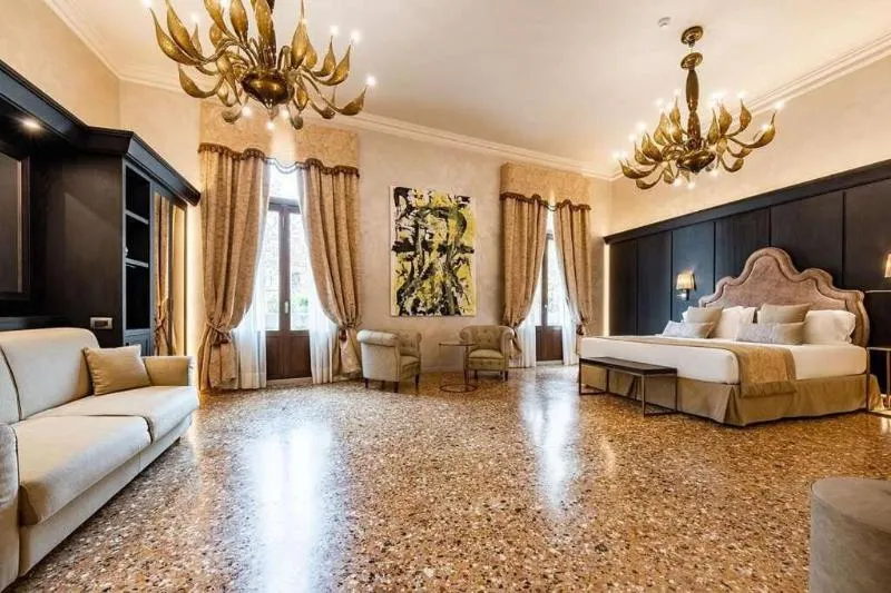 SUITE WITH BALCONY Room, Hotel Aquarius Venice, Venice