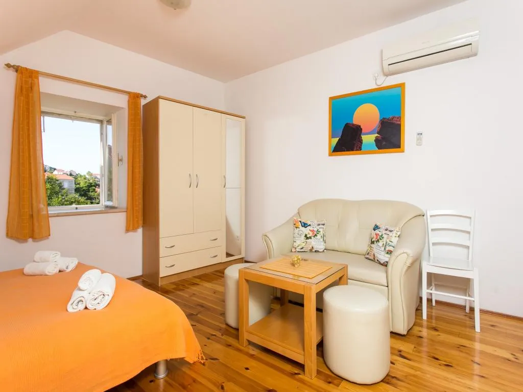STUDIO CAPACITY 2 Room, Apartments Orka, Dubrovnik