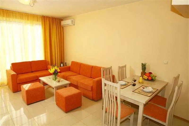 Room, Harmony Hills, Varna