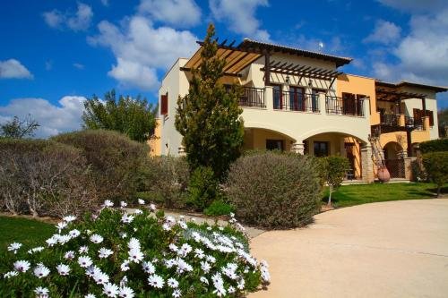 Aphrodite Hills Rentals – Apartments, Cyprus