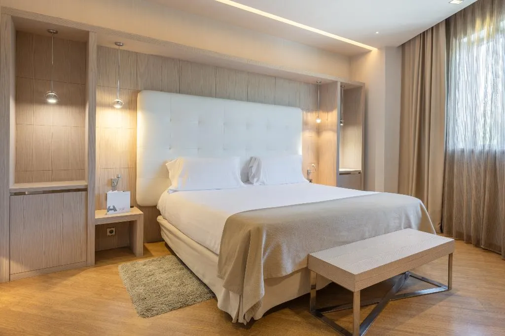 Room, Santos Maydrit Airport, Madrid