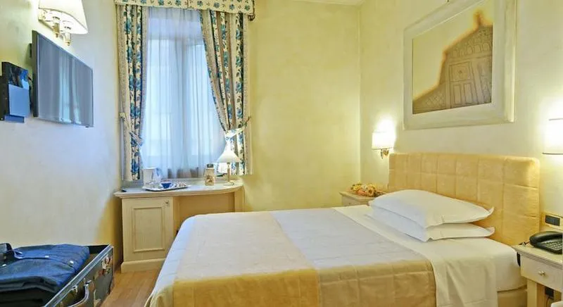 Room, Alba Palace, Florence