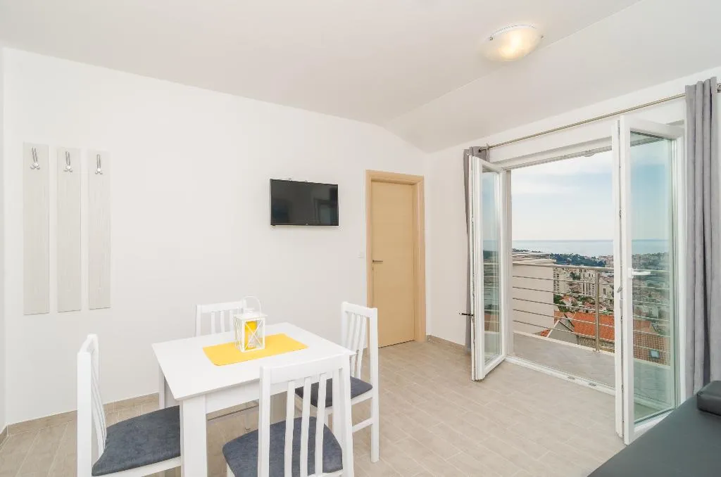 APARTMENT TWO BEDROOMS Room, Apartments Villa Dadic, Dubrovnik