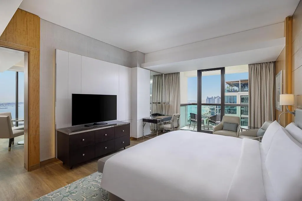 SUITE SEA VIEW ONE BEDROOM Room, Hilton Dubai Palm Jumeirah, Dubai