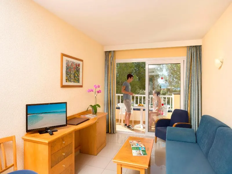 Room, HSM S'Olivera, Majorca