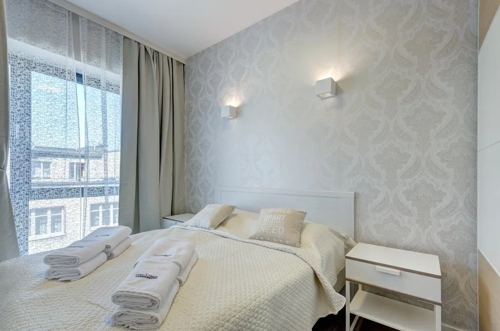 APARTMENT CAPACITY 4 ONE BEDROOM Room, Dom & House Apartments Baltiq Plaza, Gdansk