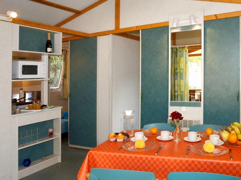 BUNGALOW CAPACITY 5 Room, Bassegoda Park, Costa Brava
