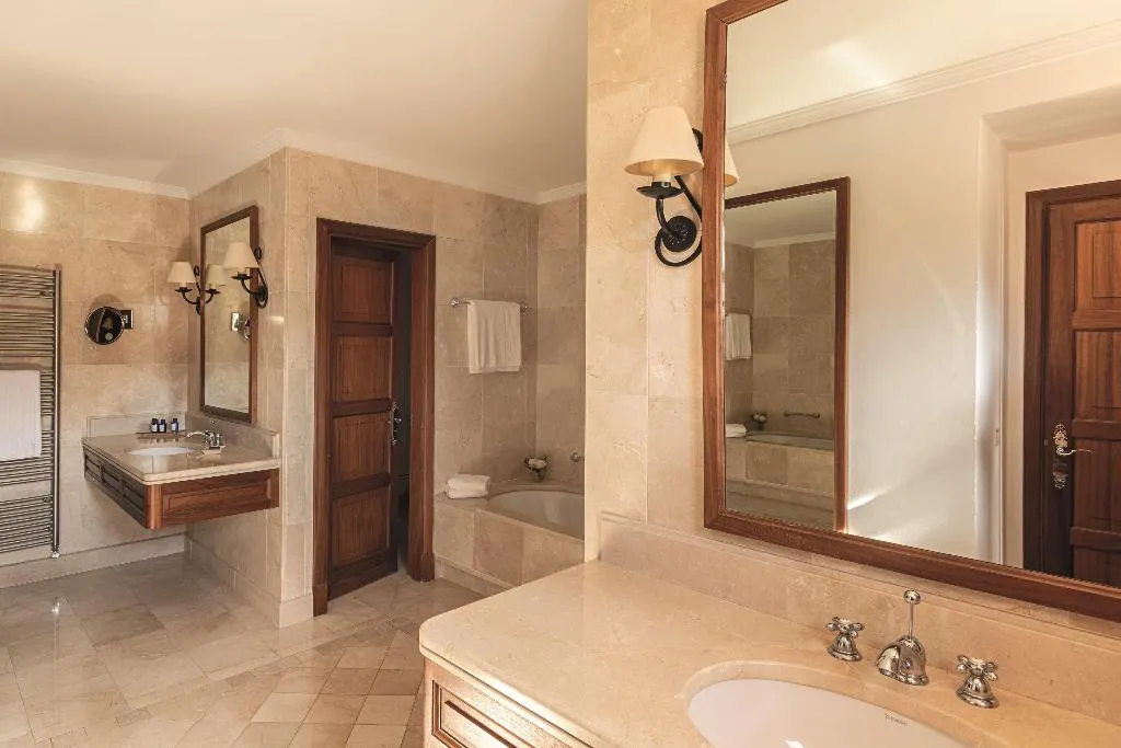 JUNIOR SUITE EXECUTIVE Room, La Residencia, A Belmond Hotel, Mallorca, Majorca