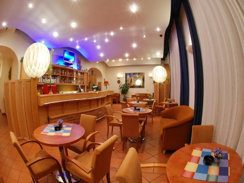 Bar, EA Hotel Tosca, Prague