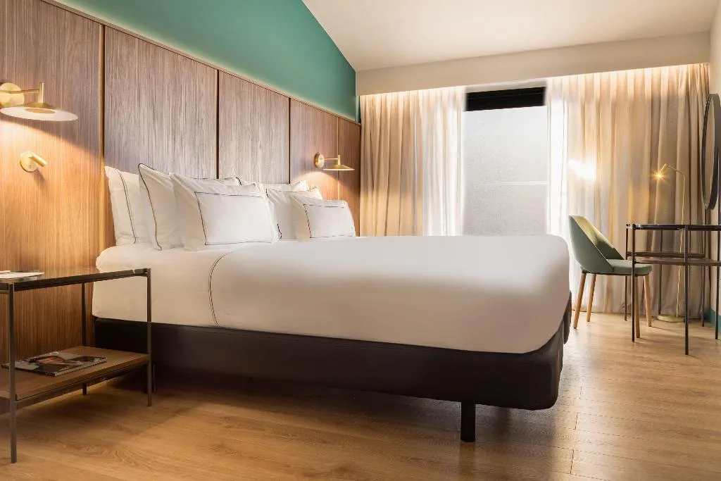SUITE STANDARD Room, Melia Milano, Milan