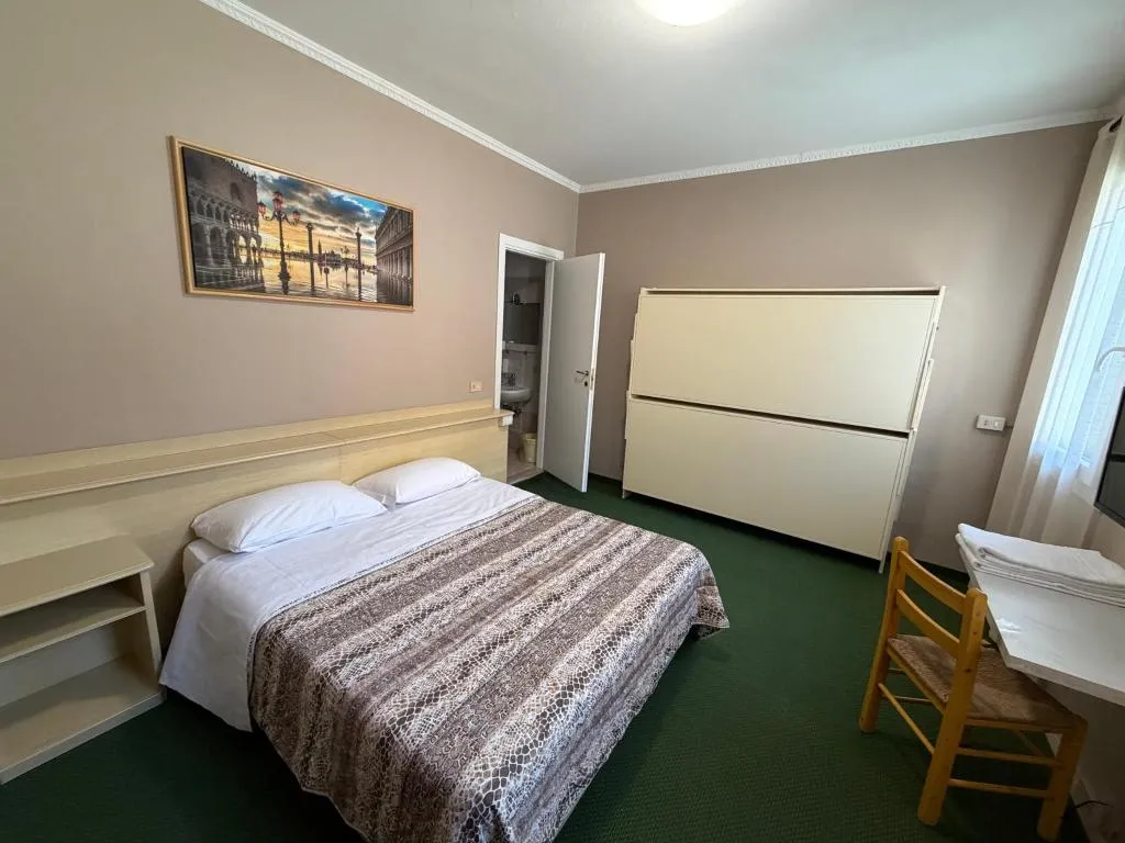 QUADRUPLE STANDARD Room, Nuova Locanda Belvedere, Venice