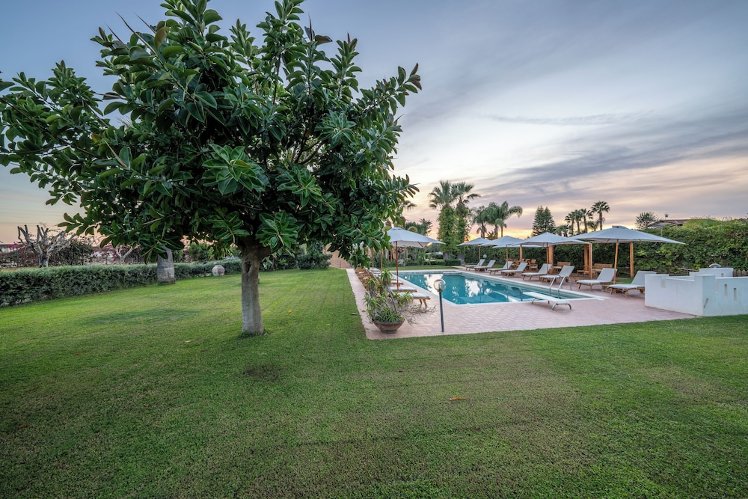 B&B Villa Carlotta Resort, Catania
