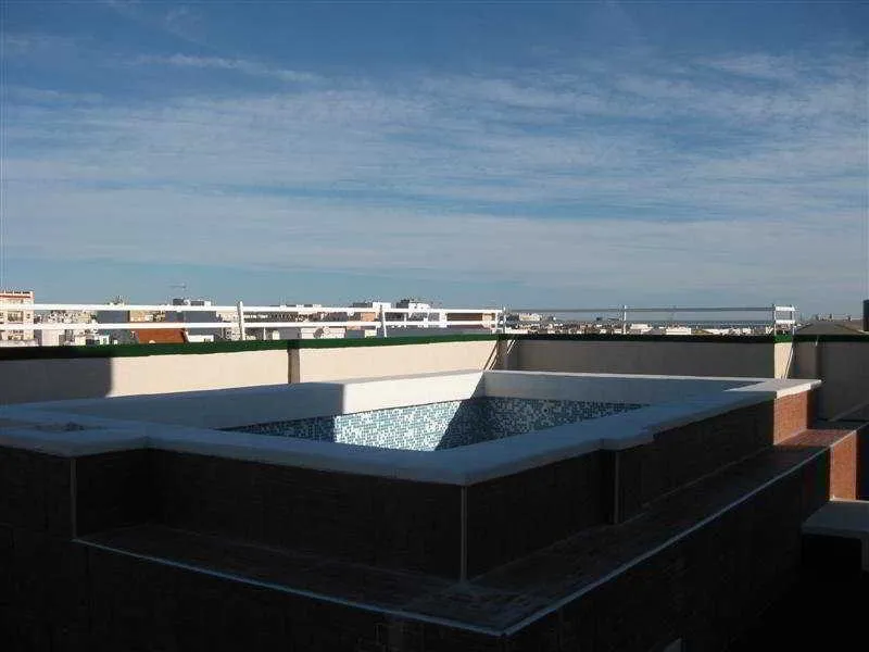 Pool, Porto, Valencia