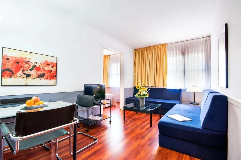 General view, Apartamentos Descartes, Barcelona