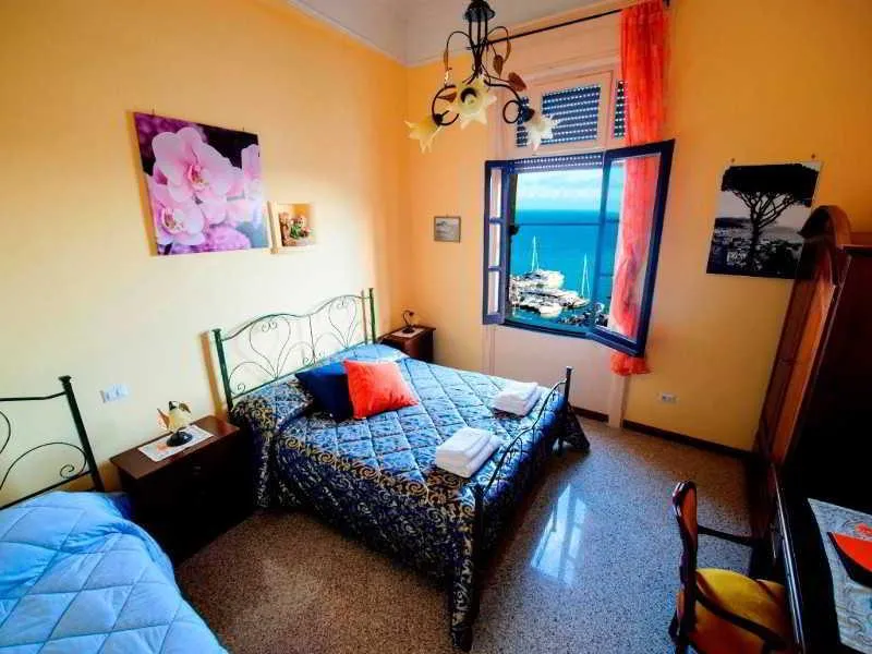 TRIPLE CLASSIC SEA VIEW Room, Barone Bed and Breakfast, Naples