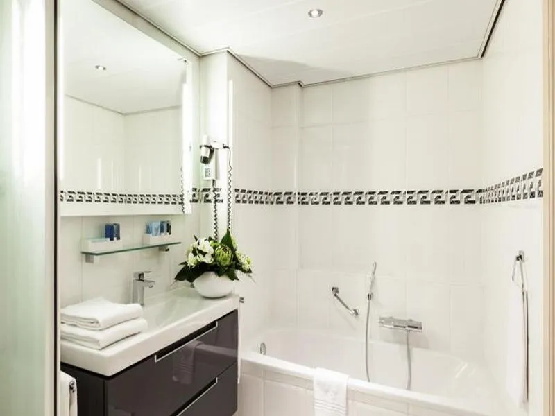 Room, Novotel Amsterdam City, Amsterdam
