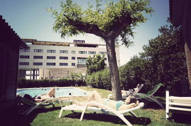 Pool, Louty Simba, Valencia