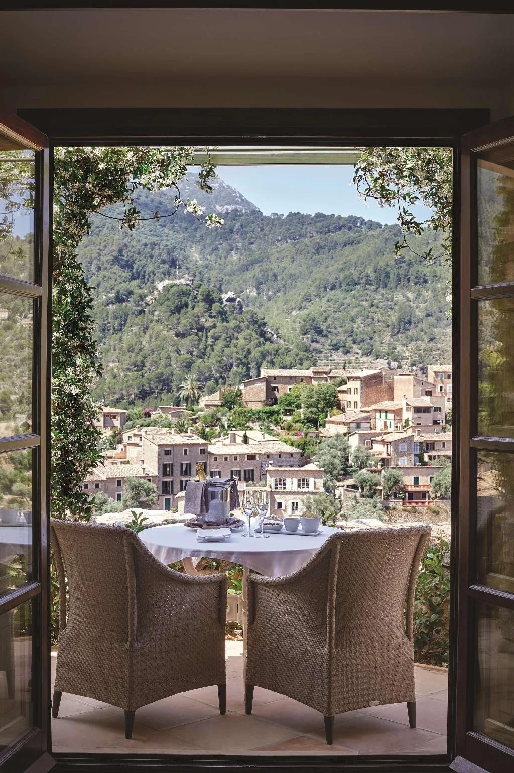 JUNIOR SUITE EXECUTIVE Room, La Residencia, A Belmond Hotel, Mallorca, Majorca
