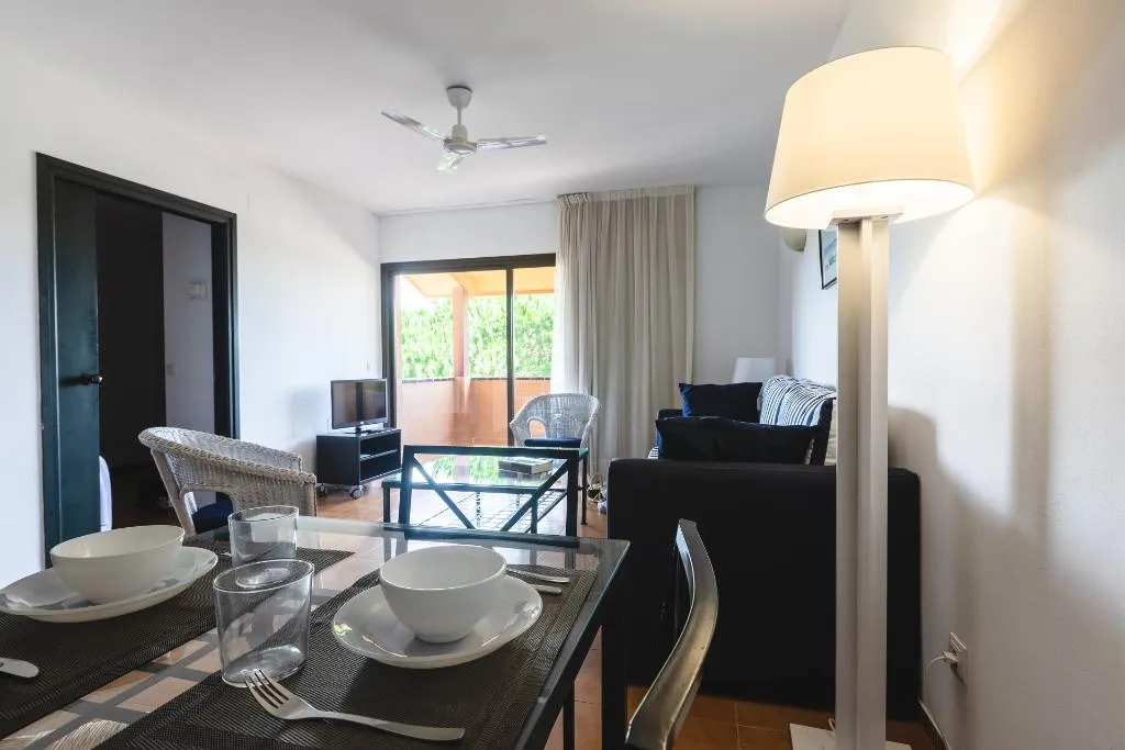 APARTMENT CAPACITY 2 ONE BEDROOM Room, Apartaments Golf By La Costa Resort, Costa Brava