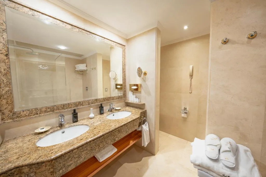 FAMILY ROOM CAPACITY 5 Room, Botánico and The Oriental Spa Garden 5*GL, Tenerife