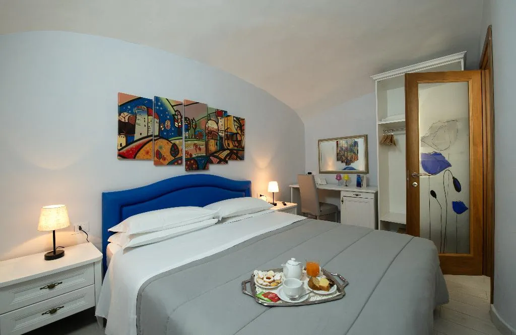 DOUBLE STANDARD Room, Priscilla, Rome