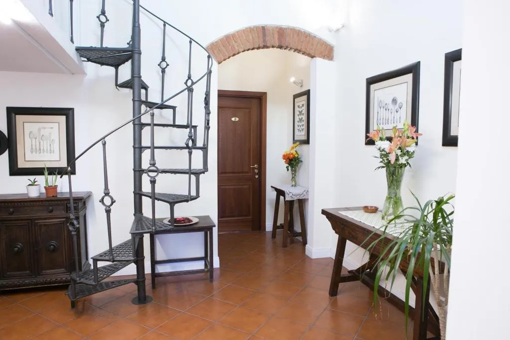 General view, Giuliani Home, Florence