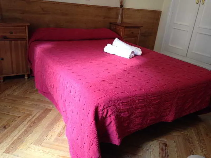 Room, Aresol, Madrid