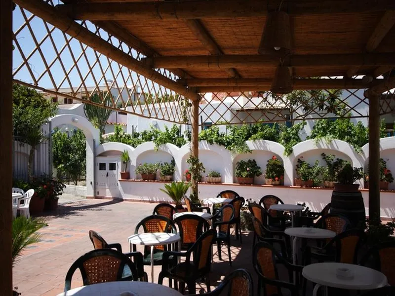Terrace, Cesotta, Naples