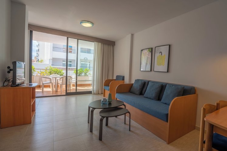 Beatrix 2000 - Caliu Apartments, Costa Brava