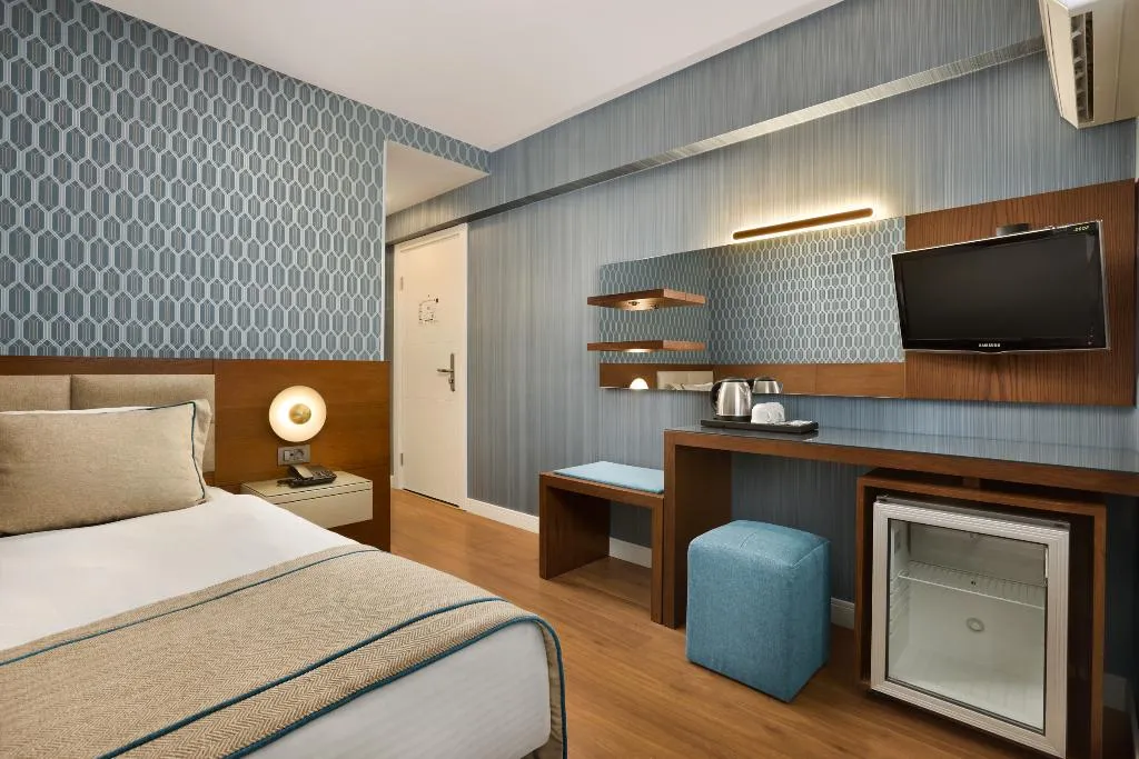 SINGLE ONE BEDROOM ONE BATHROOM Room, The New Zeybek Hotel, Izmir