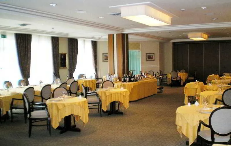 Restaurant, Perugia Plaza, Perugia