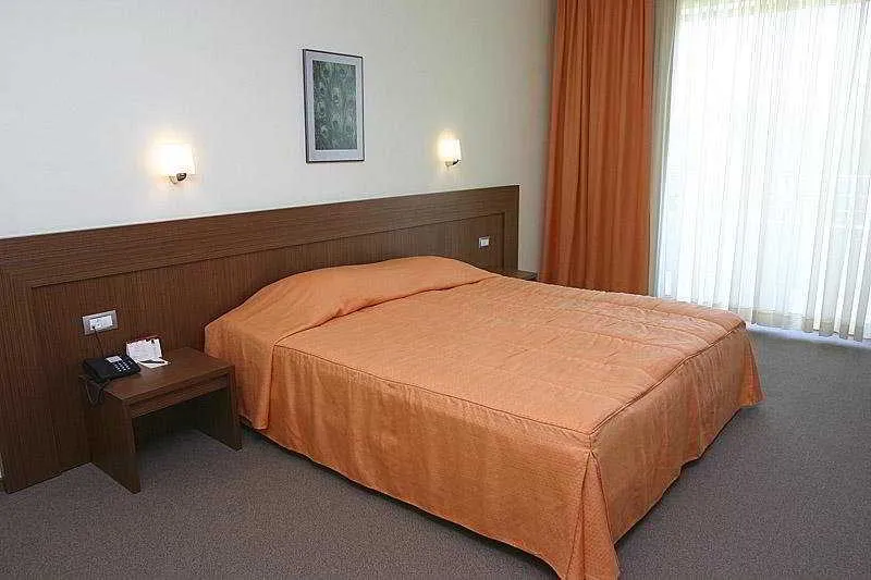Room, Jeravi, Bourgas