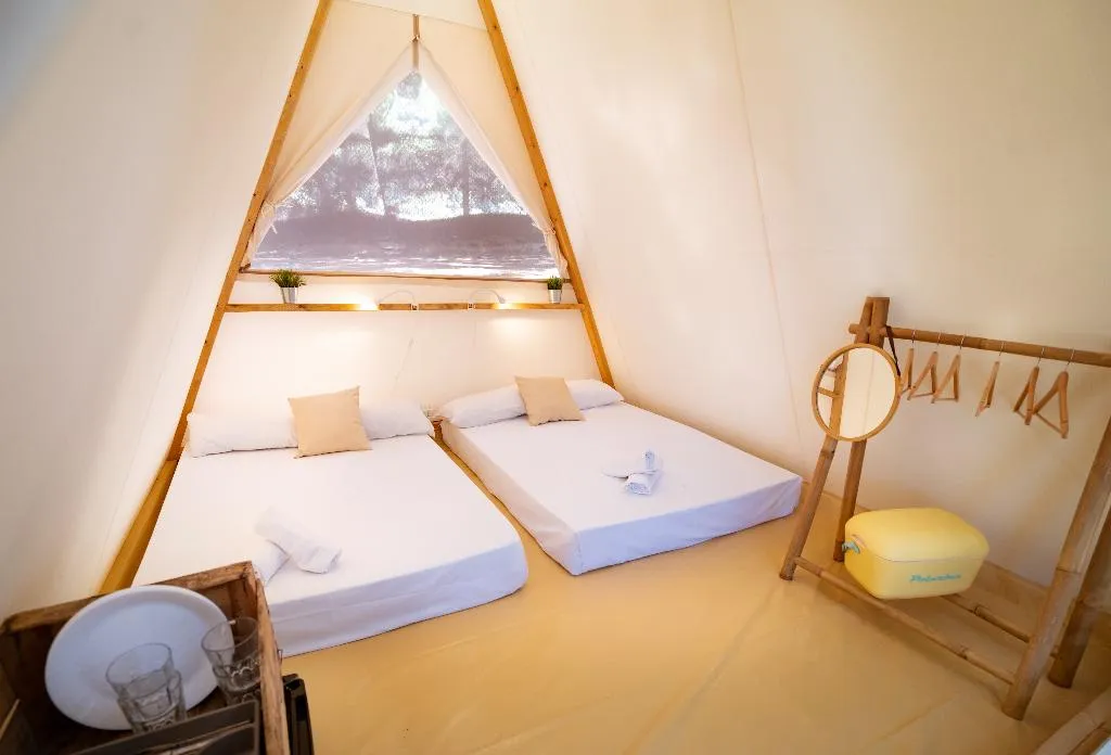 Tent CAPACITY 4 Room, Kampaoh Paloma, Costa De La Luz