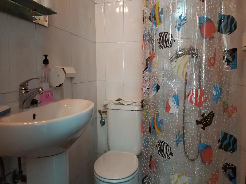 FAMILY ROOM CAPACITY 4 Room, Pension Giraldilla, Seville