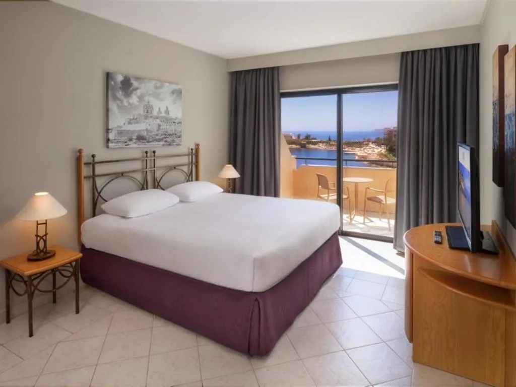 SUITE SUPERIOR Room, Verdi St Georges Bay Marina, Malta