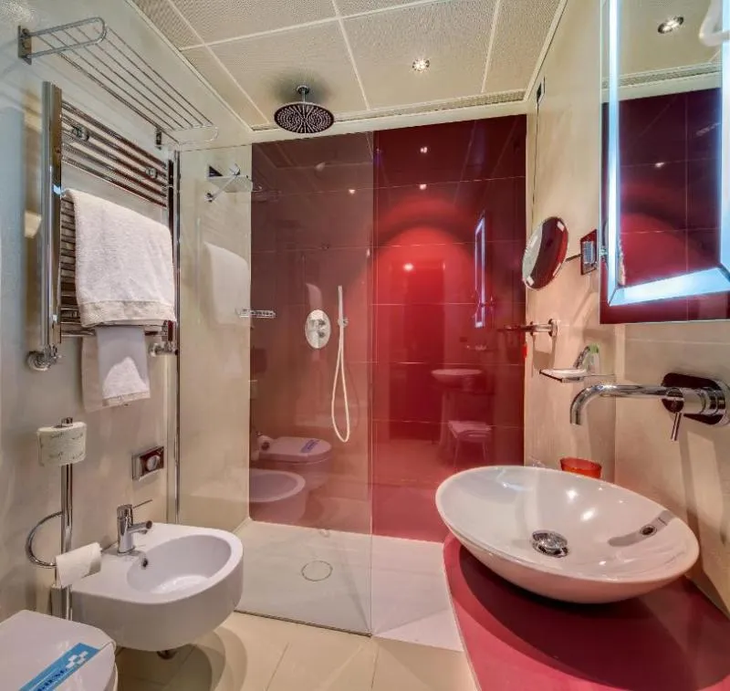 DOUBLE CAPACITY 2 Room, c-hotels Rubens, Milan