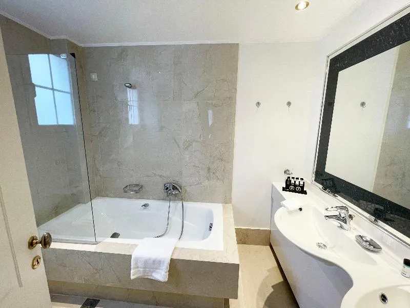 SUITE CAPACITY 3 ONE BEDROOM Room, Theoxenia House, Athens